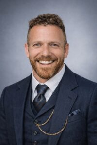 David Ravin headshot